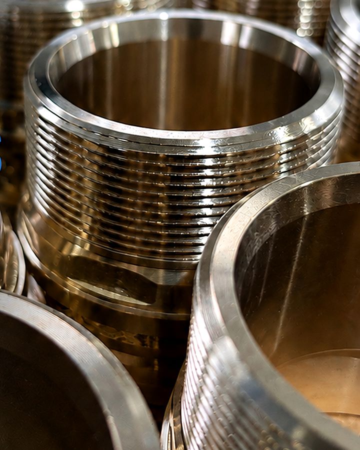 Peças roscadas em metal não ferroso